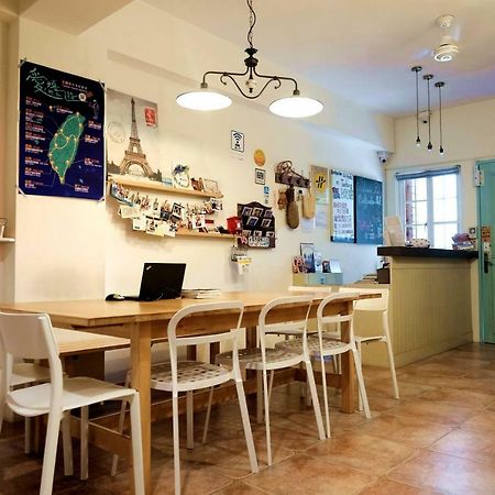 Backpacker 41 Hostel - Kaohsiung Dış mekan fotoğraf